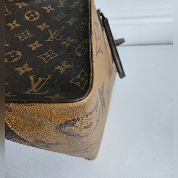 Louis Vuitton Reverse Monogram Onthego GM - Picture 9 of 13